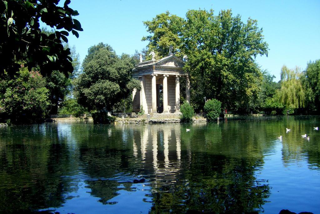 Bed and Breakfast Residenza Domiziano Рим Экстерьер фото